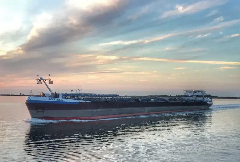 ANTIBES Tanker IMO 9671981 photo 5