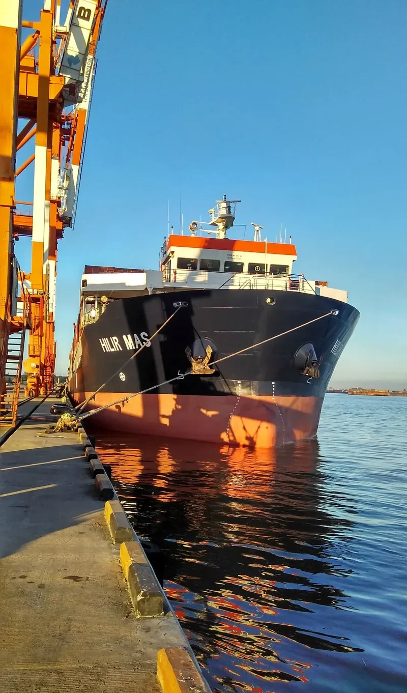 HILIR MAS Container Ship IMO 9672399