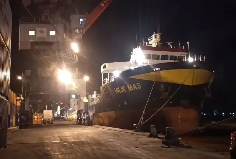 HILIR MAS Container Ship IMO 9672399 photo 4