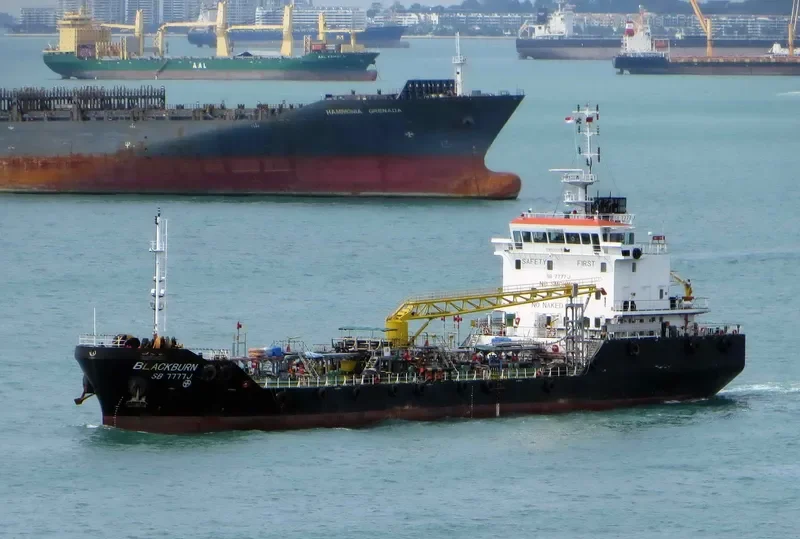 GRAZIA COSULICH Tanker IMO 9673109 photo 3
