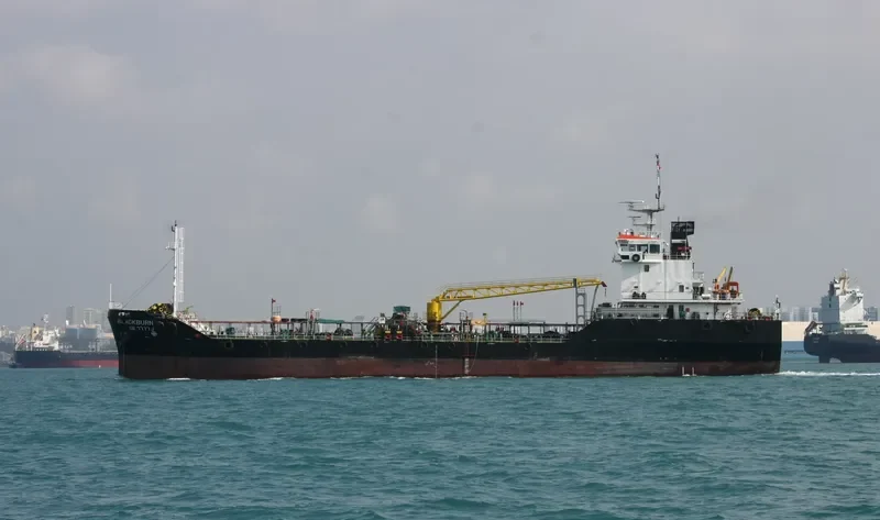 GRAZIA COSULICH Tanker IMO 9673109 photo 4
