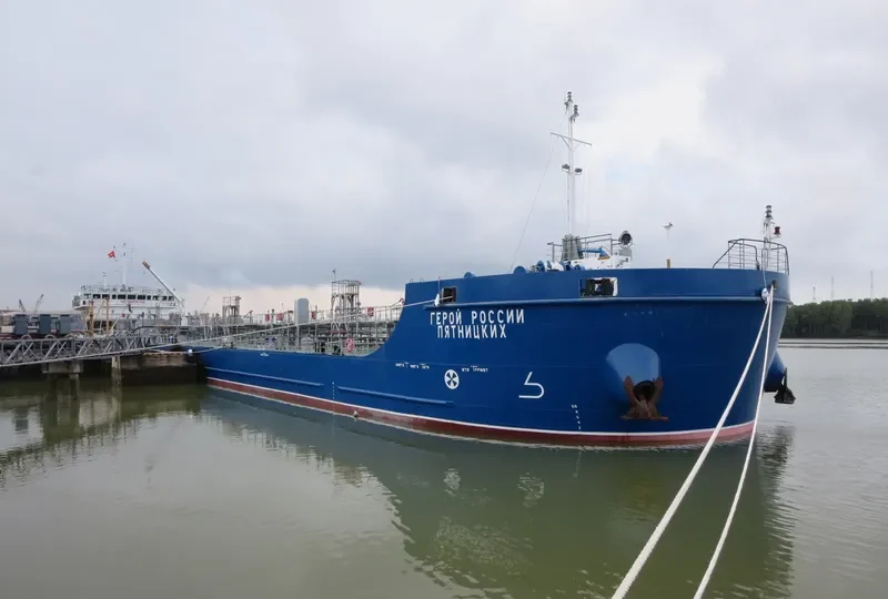 GEROY ROSSII PYATNITSKIKH Tanker IMO 9673214 photo 8