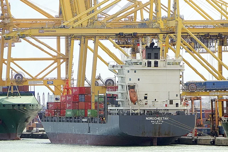 JOSITA B Container Ship IMO 9673630 photo 5