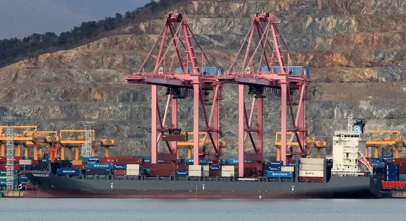 NORDOCELOT Container Ship IMO 9673642 photo 10