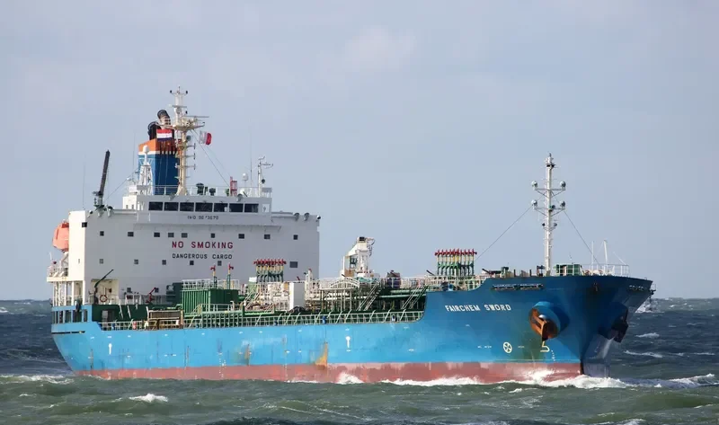 FAIRCHEM SWORD Tanker IMO 9673678 photo 2