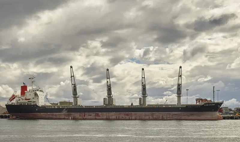 GLOBE EXPLORER Bulk Carrier IMO 9675561 photo 2