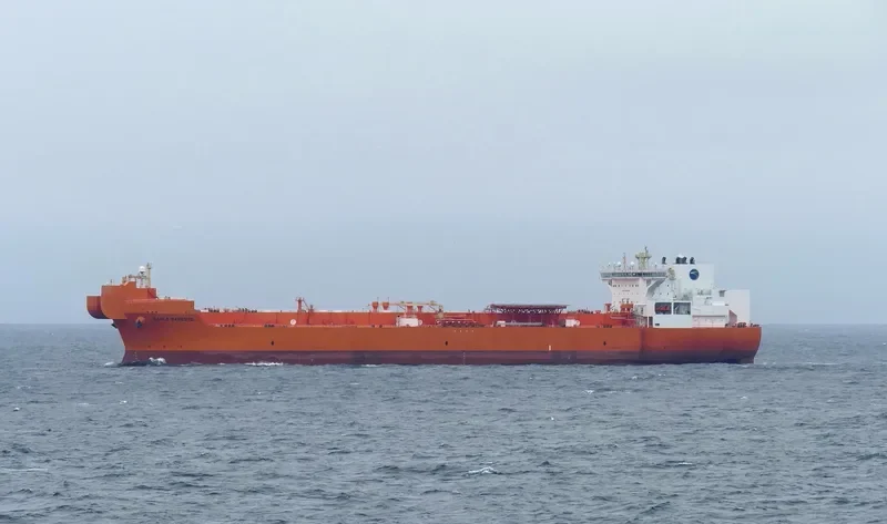 EAGLE BARENTS Tanker IMO 9676125 photo 4