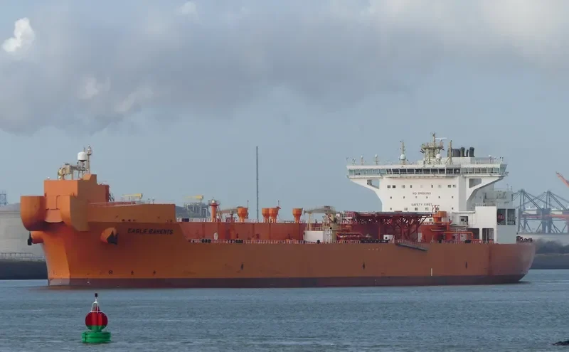 EAGLE BARENTS Tanker IMO 9676125 photo 9