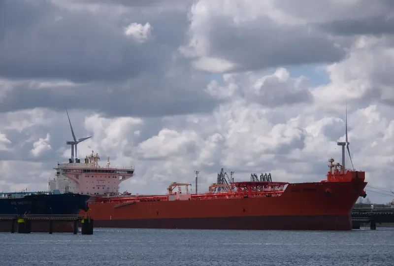 EAGLE BERGEN Tanker IMO 9676137 photo 9