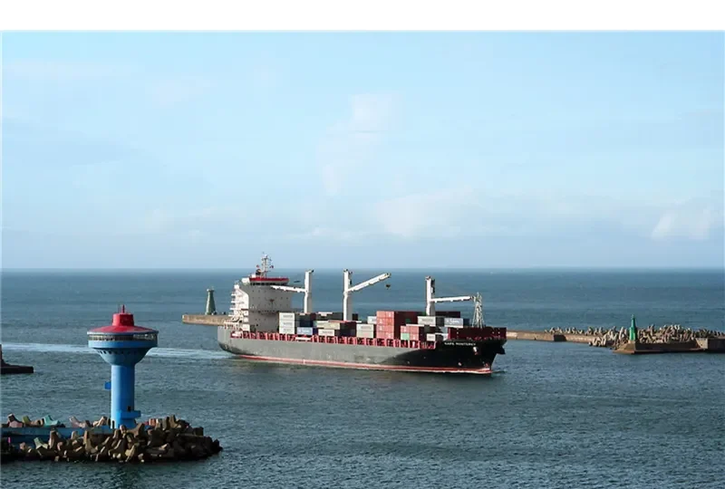 CAPE MONTEREY Container Ship IMO 9676199 photo 9