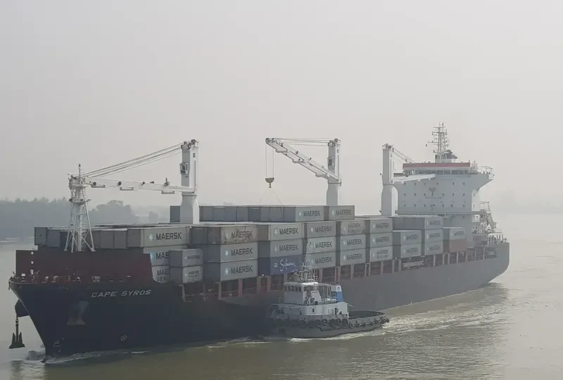 CAPE SYROS Container Ship IMO 9676204