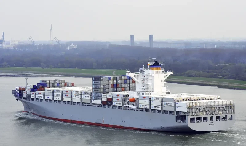 ZIM ALABAMA Container Ship IMO 9677026 photo 10