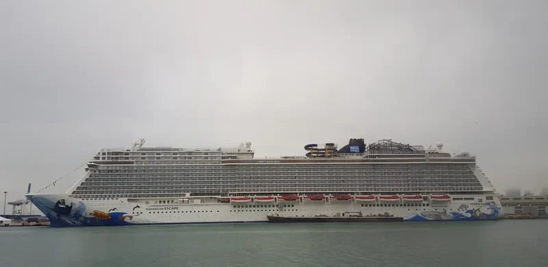 NORWEGIAN ESCAPE Passenger Ship IMO 9677076