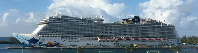 NORWEGIAN ESCAPE Passenger Ship IMO 9677076 photo 8