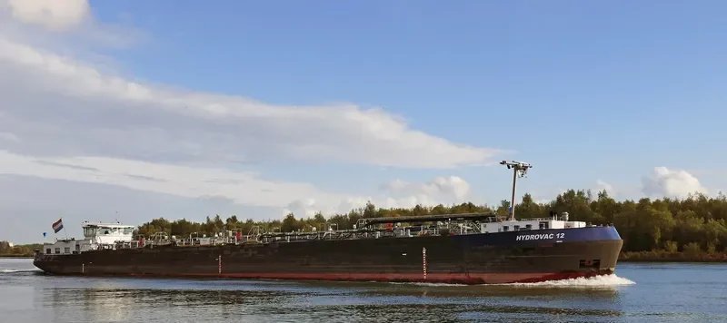 HYDROVAC 12 Tanker IMO 9677911 photo 2