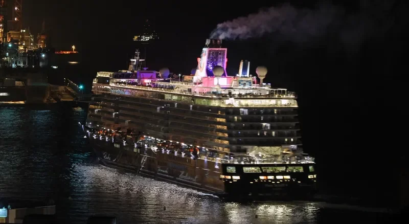MEIN SCHIFF 4 Passenger Ship IMO 9678408 photo 8