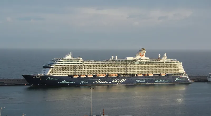 MEIN SCHIFF 4 Passenger Ship IMO 9678408 photo 9