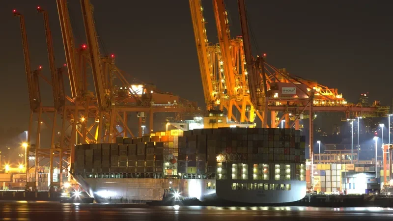SFL HAWAII Container Ship IMO 9679555 photo 2