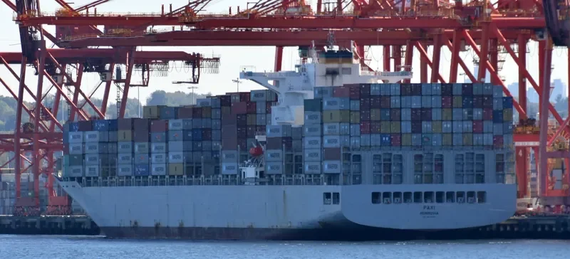 SFL HAWAII Container Ship IMO 9679555 photo 3