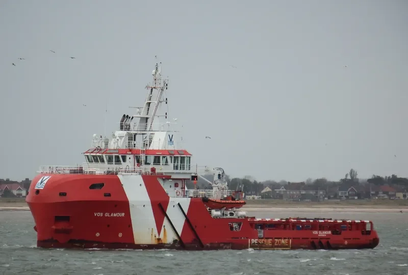 VOS GLAMOUR Offshore Vessel IMO 9680516 photo 2