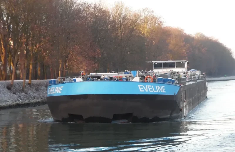 EVELINE Tanker IMO 9680607 photo 6