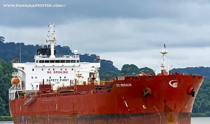 STI MERAUX Tanker IMO 9681118 photo 2