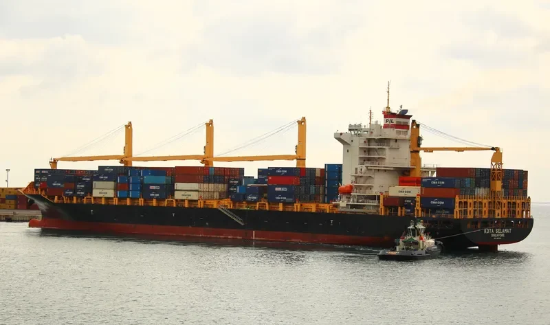 KOTA SELAMAT Container Ship IMO 9681261 photo 3