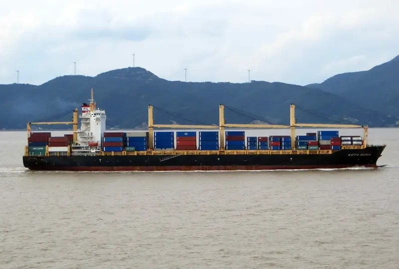 KOTA SURIA Container Ship IMO 9681326 photo 3