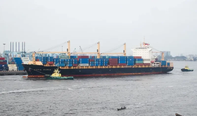 KOTA SURIA Container Ship IMO 9681326 photo 5
