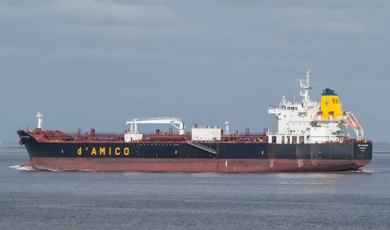 HIGH VOYAGER Tanker IMO 9681845 photo 6