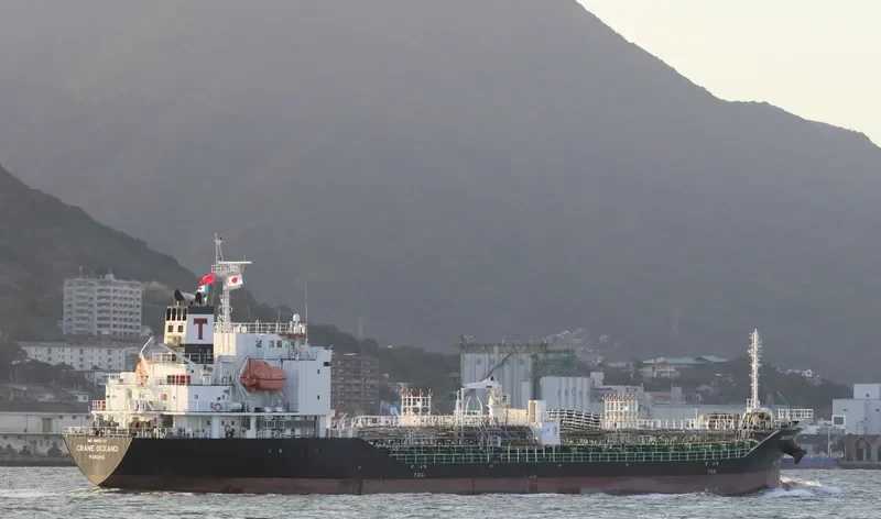 CRANE OCEANO Tanker IMO 9682100 photo 5