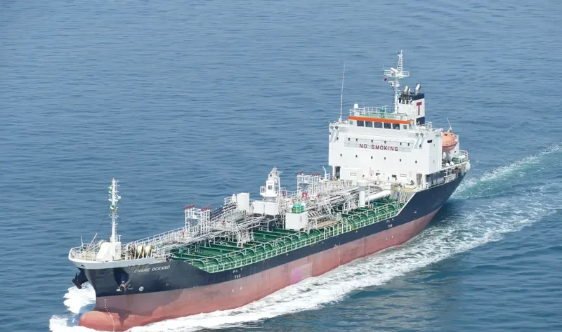 CRANE OCEANO Tanker IMO 9682100 photo 8