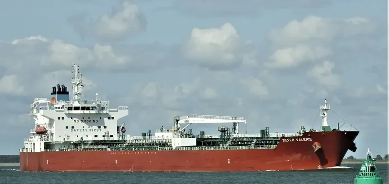 SILVER VALERIE Tanker IMO 9682320 photo 3