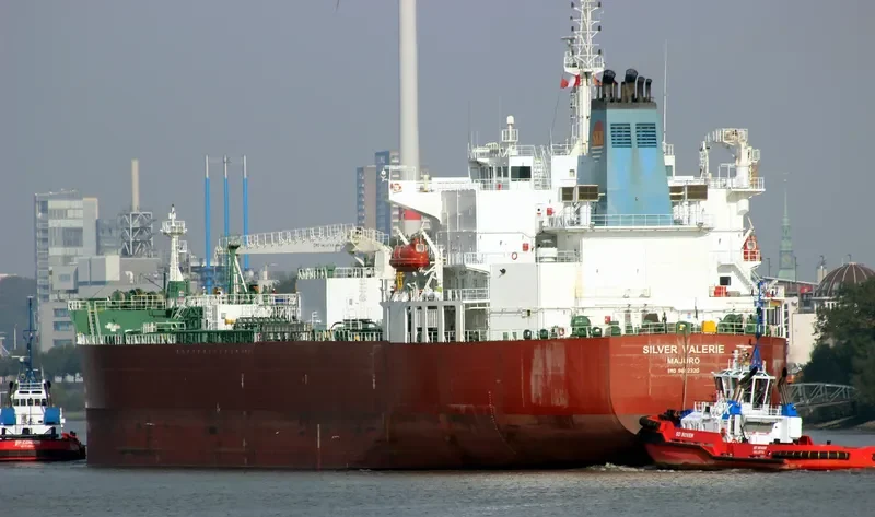 SILVER VALERIE Tanker IMO 9682320 photo 8