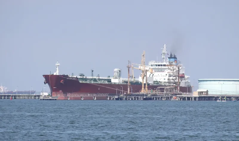 SILVER EMILY Tanker IMO 9682356 photo 2