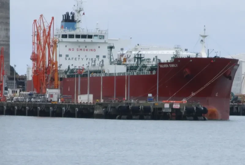 SILVER EMILY Tanker IMO 9682356 photo 4