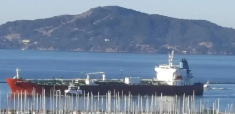 SILVER CAROLYN Tanker IMO 9682370 photo 3