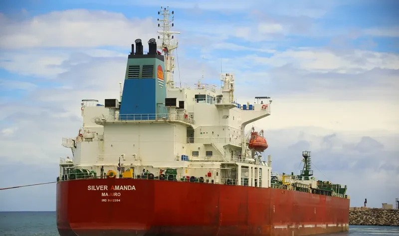 SILVER AMANDA Tanker IMO 9682394 photo 2