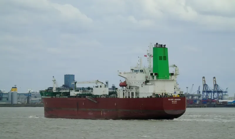 SILVER AMANDA Tanker IMO 9682394 photo 8