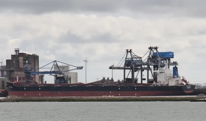 KSL SAPPORO Bulk Carrier IMO 9683257 photo 4