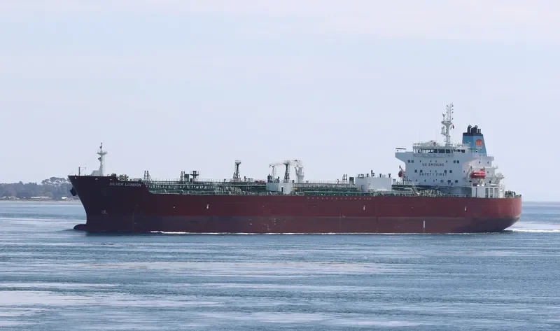SILVER LONDON Tanker IMO 9683374 photo 3