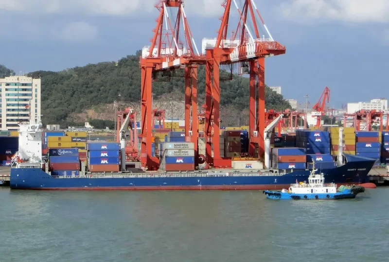 CONTSHIP ZEN Container Ship IMO 9683491 photo 8