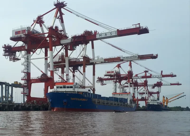 TANTO KARUNIA II Container Ship IMO 9683506 photo 2