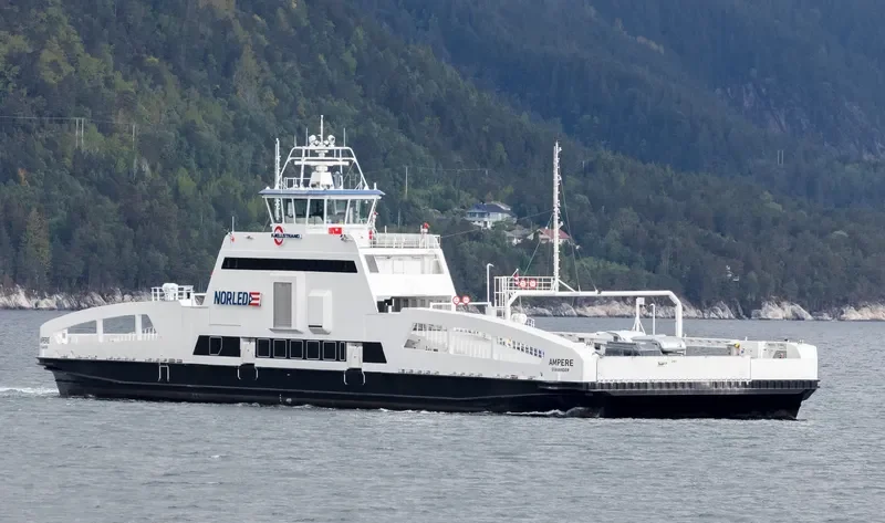 AMPERE Ro-Ro IMO 9683611 photo 4