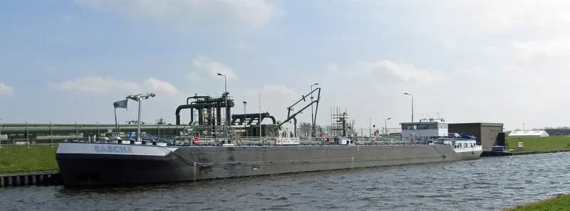 SASCHA Tanker IMO 9683960 photo 5