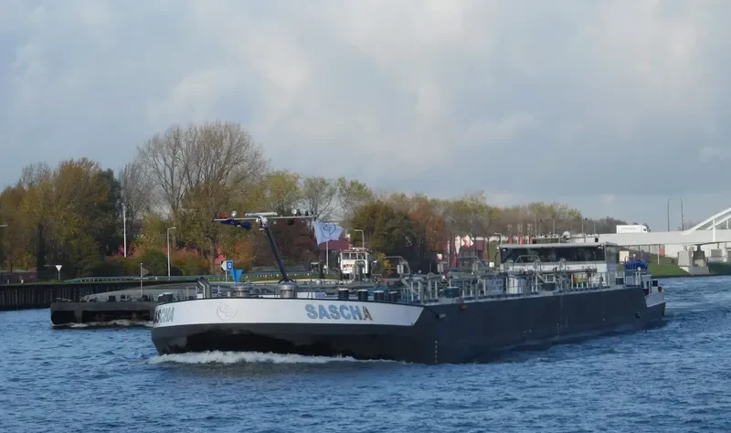 SASCHA Tanker IMO 9683960 photo 8