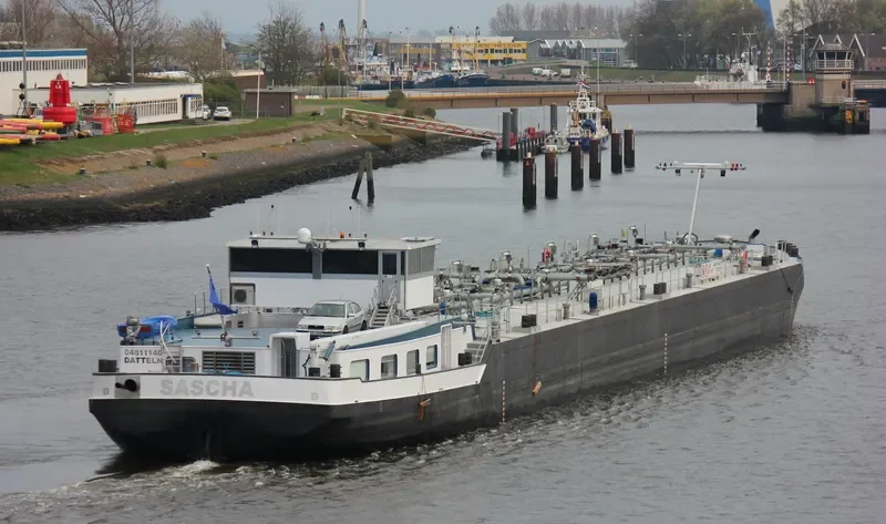 SASCHA Tanker IMO 9683960 photo 10