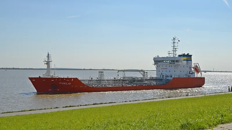 FIDELIO Tanker IMO 9684108 photo 6