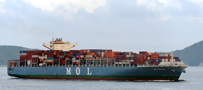 SEASPAN BRAVO Container Ship IMO 9685322 photo 5