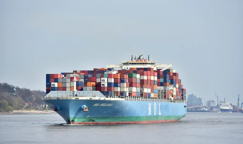 SEASPAN BRILLIANCE Container Ship IMO 9685334 photo 3